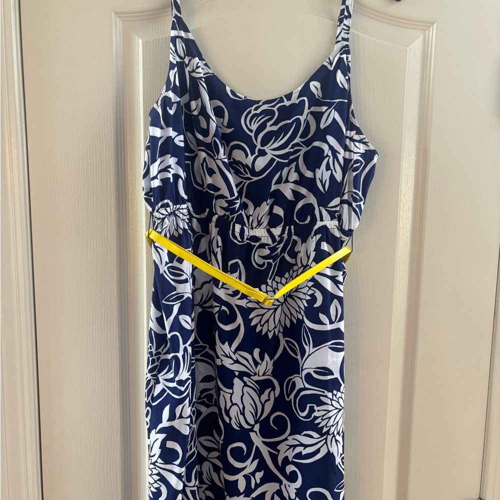 Casual Blue and White Floral Dress